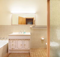 Mollymook Beach Units - C Tourism