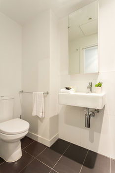 ABC Accommodation - 534 Flinders - C Tourism 14