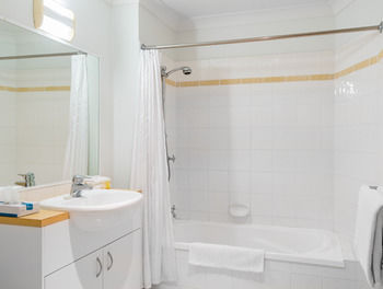 The Brighton Apartments - C Tourism 6