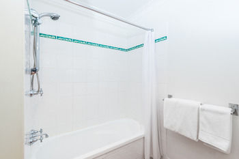 The Brighton Apartments - C Tourism 10