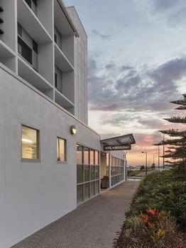 Best Western Plus Lake Kawana Hotel - C Tourism 6