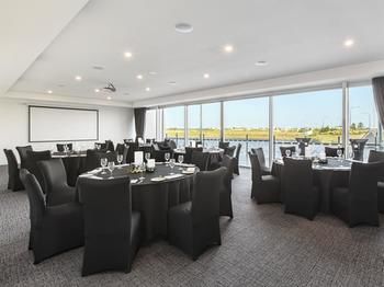 Best Western Plus Lake Kawana Hotel - C Tourism 12