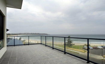 Mollymook Beachfront Executive Apartment - C Tourism 1