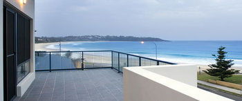 Mollymook Beachfront Executive Apartment - C Tourism 2