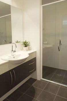 Mollymook Beachfront Executive Apartment - C Tourism 4