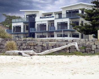 Mollymook Beachfront Executive Apartment - C Tourism 12