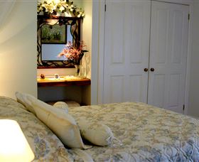 Addlestone House Bed & Breakfast - C Tourism 0