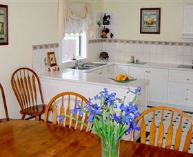 Addlestone House Bed & Breakfast - C Tourism 3