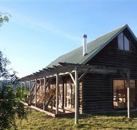 Pinot Cottage on Charles Reuben Estate - C Tourism
