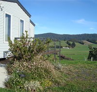 Pinners' Bed and Breakfast - C Tourism