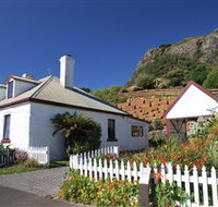 Captain's Cottage Stanley - C Tourism