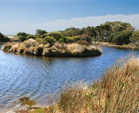 Stanley Lakeside Spa Cabins - C Tourism 2