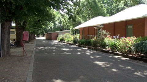 Myrtleford Holiday Park - C Tourism 4