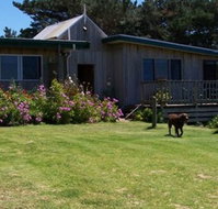 Clifton Beach Lodge - C Tourism