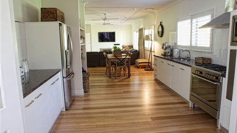 GG's By The River - C Tourism 5