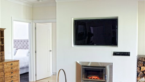 GG's By The River - C Tourism 3