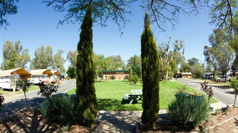 Numurkah Caravan Park - C Tourism 4