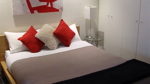 About Melbourne Apartments - C Tourism 0