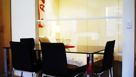 About Melbourne Apartments - C Tourism 1