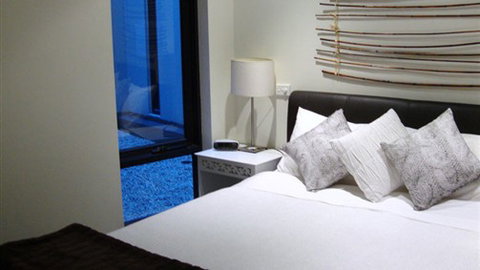About Melbourne Apartments - C Tourism 5