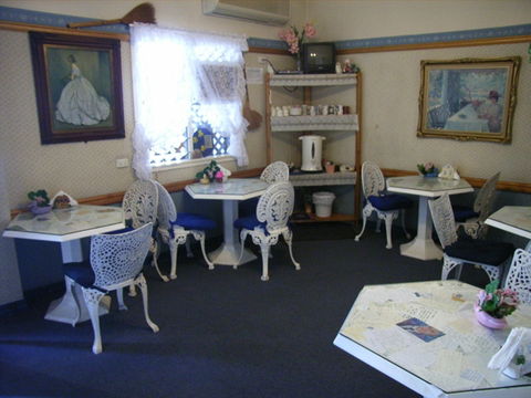 Annie's Shandon Inn - C Tourism 2