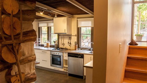 Planetrees Estate  - C Tourism 3