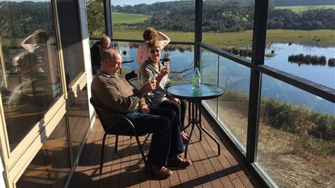 Curdievale Riverfront Lodge - C Tourism 0