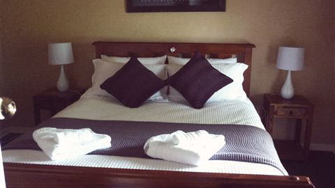 Amelda's Towerhill - C Tourism 4