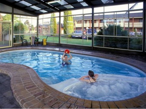 Arkana Motor Inn & Terrace Apartments - C Tourism 0