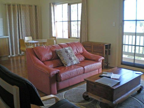 Balingup Vista Chalets - C Tourism 0