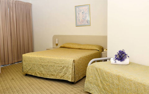 Motel 10 - C Tourism 2