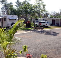 Batchelor Holiday Park - C Tourism