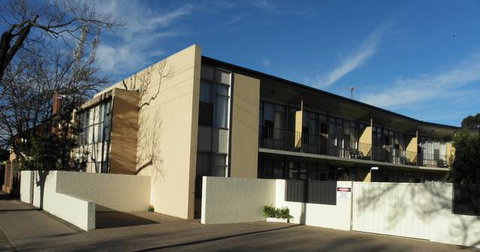 Capri Lodge Apartments - C Tourism 3