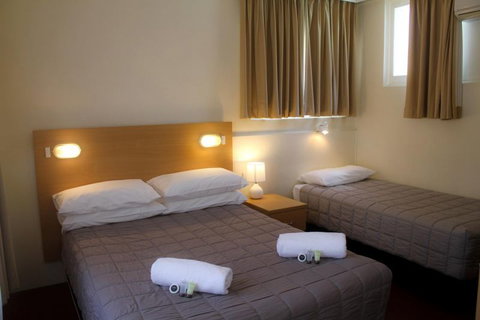 Cowra Motor Inn - C Tourism 2