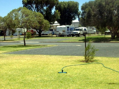 Country Club Caravan Park - C Tourism 2