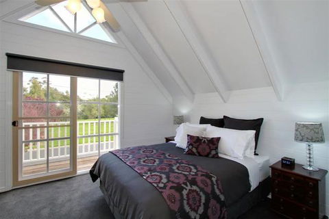 Creek Cottage Bed & Breakfast - C Tourism 0