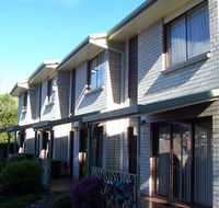 Davey Place Holiday Town Houses - C Tourism