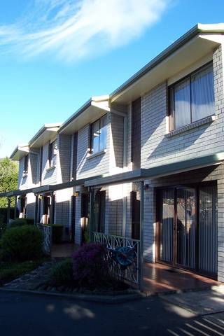 Davey Place Holiday Town Houses - C Tourism 0