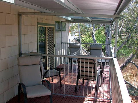 Donald Riverside Motel - C Tourism 1