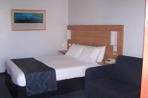 Econo Lodge Griffith Motor Inn - C Tourism 4