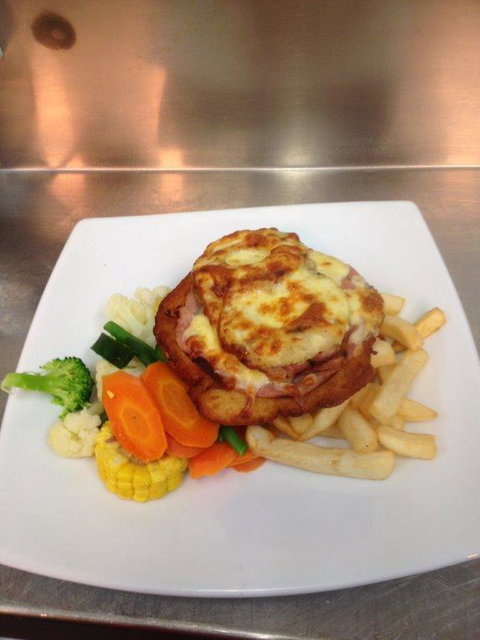 Emerald Explorers Inn - C Tourism 2