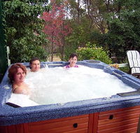 Falls Retreat Bed  Breakfast - C Tourism