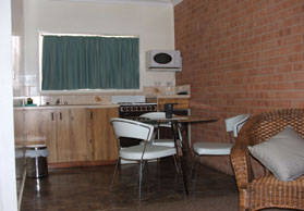 Gilgandra Lodge Motel - C Tourism 2