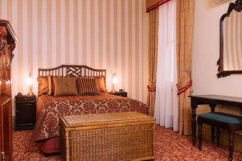 Hadley's Orient Hotel - C Tourism 7