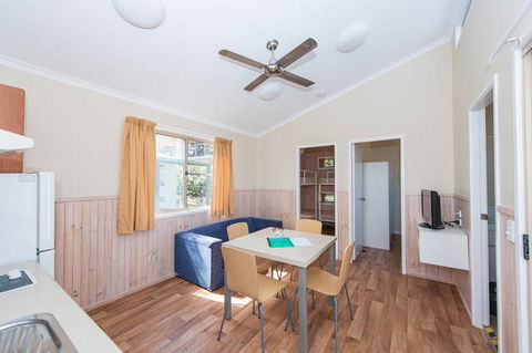 Horseshoe Bay Holiday Park - C Tourism 1