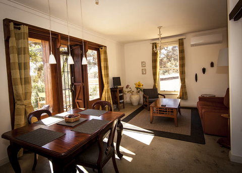 Hotham Ridge Winery & Cottages - C Tourism 1