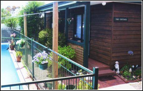 Jay - Jay's Cottage B & B - C Tourism 2