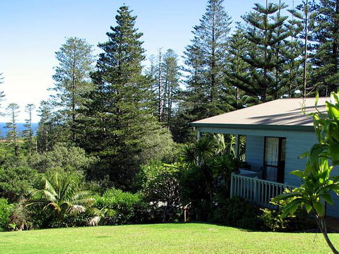 Kentia Holiday Accommodations - C Tourism 1