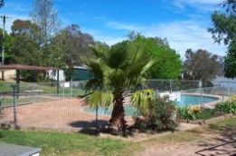 Lake Burrinjuck Leisure Resort - C Tourism 0