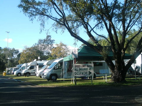 Lismore Centra Tourist Park - C Tourism 0